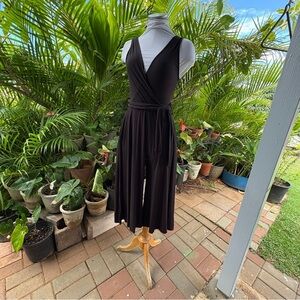Mahina Signature Label like new black romper jumpsuit